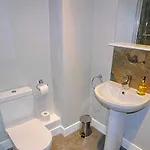 شقة Bardywell Penthouse - 2 Bedrooms - Sleeps 4 *