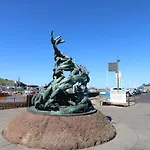 Bardywell Penthouse - 2 Bedrooms - Sleeps 4 דירה *