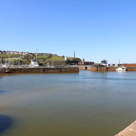 Bardywell Penthouse - 2 Bedrooms - Sleeps 4 Apartment