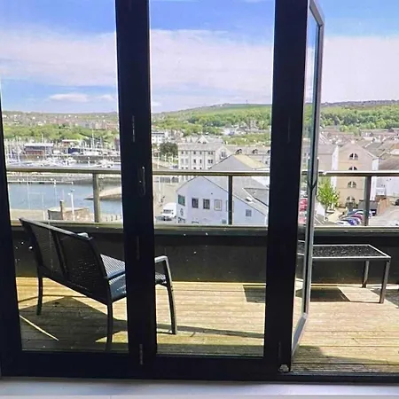 Bardywell Penthouse - 2 Bedrooms - Sleeps 4