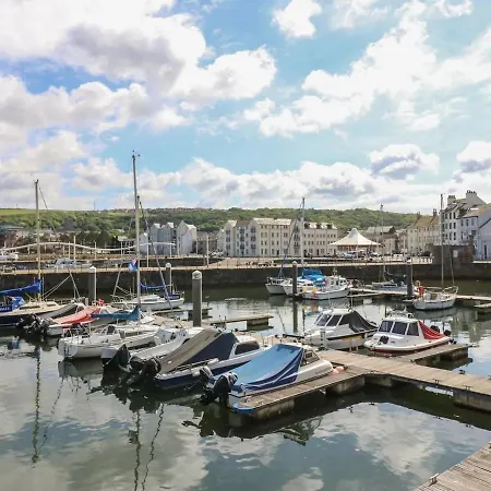 Bardywell Penthouse - 2 Bedrooms - Sleeps 4 *
